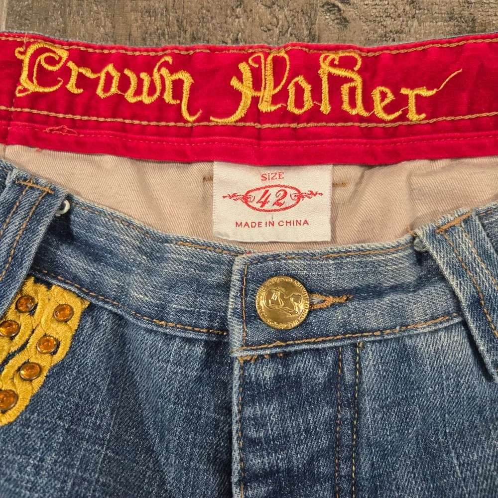 Crown Holder Vintage Y2K Baggy Denim Shorts Embroidered Rosary Crucifix Jorts 42
